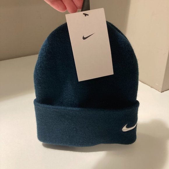 Nike Unisex Beanie Cuffed - Picture 3 of 6